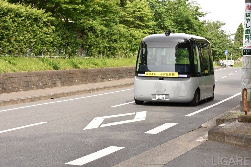 自動運転シャトルバス「GACHA」が、大規模団地で日本初の実証運行
