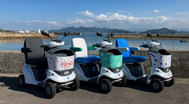 スズキ、IoT見守りで離島観光を支援するセニアカー実証実験を開始