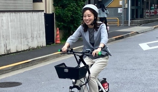 ドコモ・バイクシェアの自転車型新モビリティ　ペダルなしで進む快適な移動体験